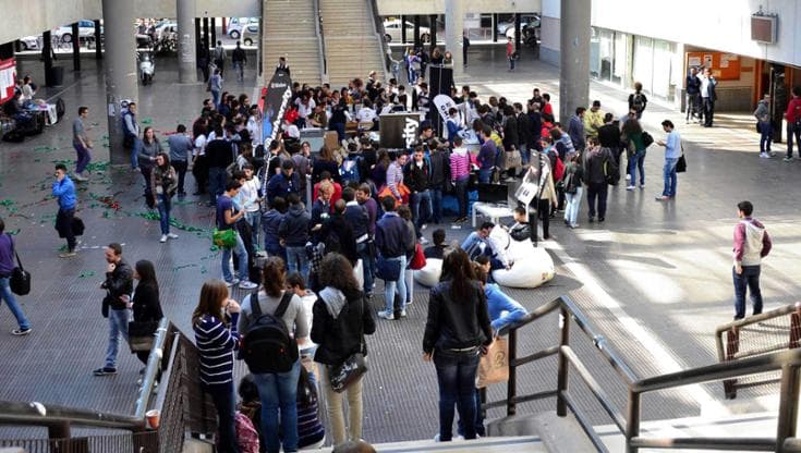 Un minuto di silenzio per Gaza prima delle lezioni: “Il Politecnico di Bari non resta indifferente” - Bari