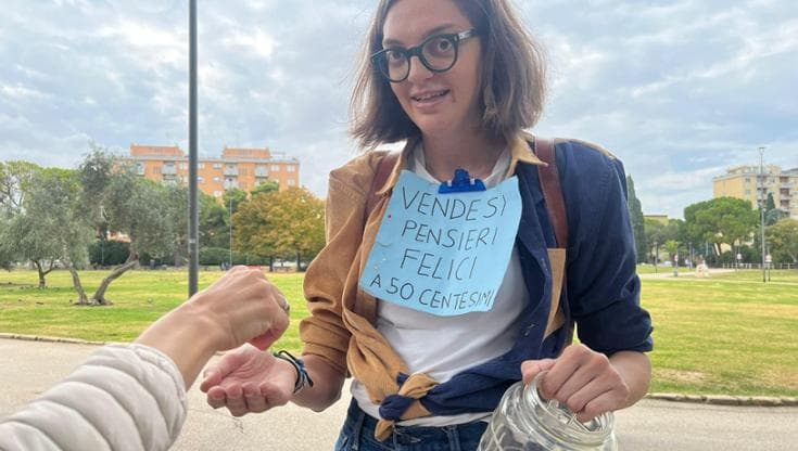 A Bari si vendono pensieri felici, l'idea di una prof: "Donano benessere e fanno riflettere" - Bari