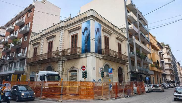 Immagine del post 15134 - Bari Bari, chiude “Milano Moda”. Il palazzo diventa condominio, 2 piani di garage con posti in vendita - Bari