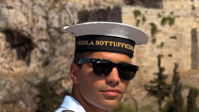 Immagine del post 15156 - Bari Amava la bici e il mare: chi era Stefano Principale, allievo maresciallo della Marina morto in moto - Bari