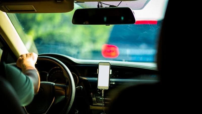 Cos’è e come funziona Uber Black, il servizio di lusso Ncc che debutta a Bari: tariffe, app e orari - Bari