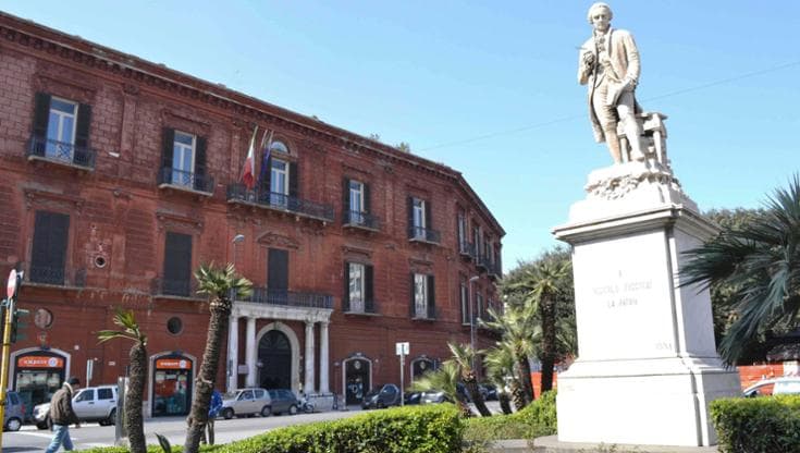 Immagine del post 17435 - Bari I 600 ricorsi per la Carta del docente ingolfano il Tar Bari: “Incremento esponenziale delle cause” - Bari