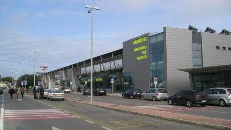 Immagine del post 4277 - Bari Aeroporto del Salento, verso declassamento dopo riduzione dei vigili del fuoco. Allarme Cgil - Bari