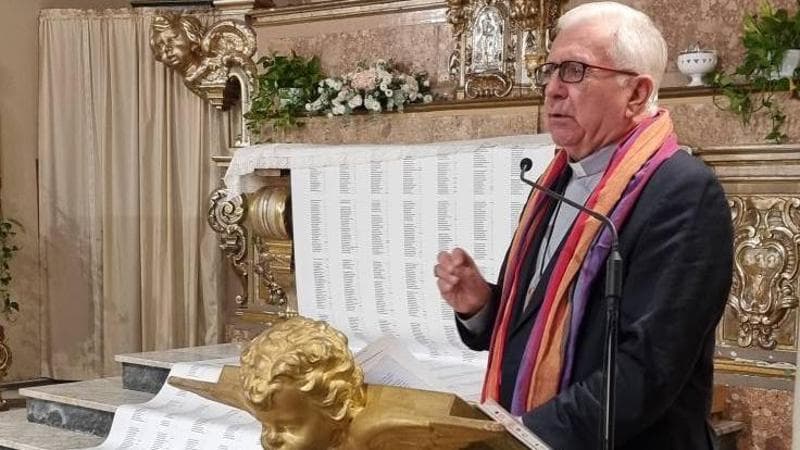 Don Michele Stragapede colpito con un pugno mentre era in bici: “Sto male anche moralmente” - Bari