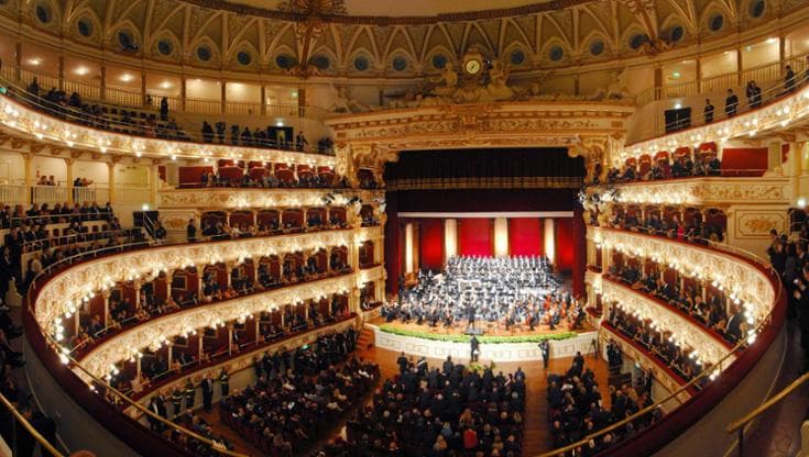 Il teatro Petruzzelli avrà un’accademia della danza. E la stagione 2027 dedicata a Beethoven - Bari