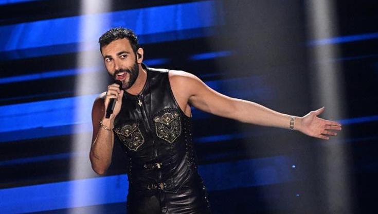 Immagine del post 9834 - Bari La scaletta di Marco Mengoni a Bari: una notte di successi da ‘Guerriero’ a ‘Esseri umani’ - Bari