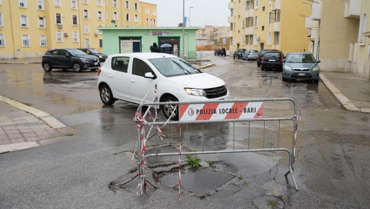 Le transenne perenni sparse in tutta Bari: “Icone dell’incuria” - Bari