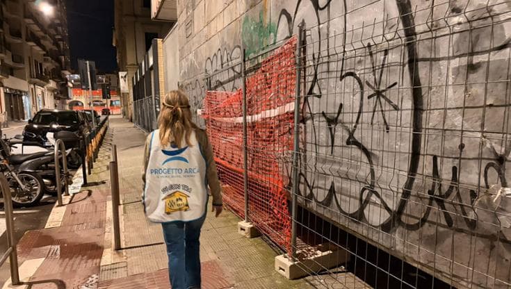 Immagine del post 17455 - Bari Grate anti clochard all’Università, lo sdegno dei volontari: “Un attentato alla vita degli ultimi” - Bari