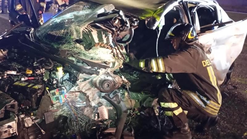 Immagine del post 4331 - Bari Contromano sulla tangenziale di Bari, si scontrano auto e furgone: gravi i due conducenti - Bari