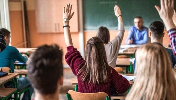 Scuola, le regole fai da te in Puglia per il concorso Pnrr: la denuncia degli insegnanti - Bari