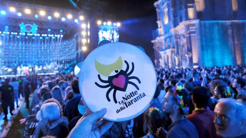Immagine del post 10888 - Bari “Sotto lo stesso cielo”, Melpignano in festa per la Notte della Taranta: attesi in 100mila - Bari
