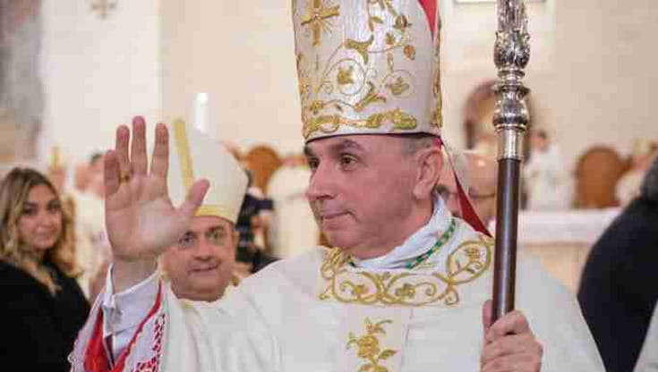Immagine del post 15219 - Bari “Maria ha saputo obbedire, ditelo alle femministe”, bufera sull’omelia dell’arcivescovo Laterza - Bari