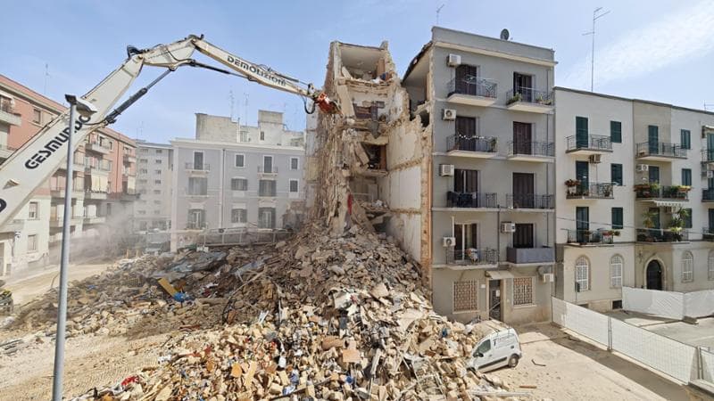 Immagine del post 4446 - Bari Crollo a Bari, 60mila euro per la sicurezza dell’edificio di via Pinto: “Li anticipano i condomini” - Bari