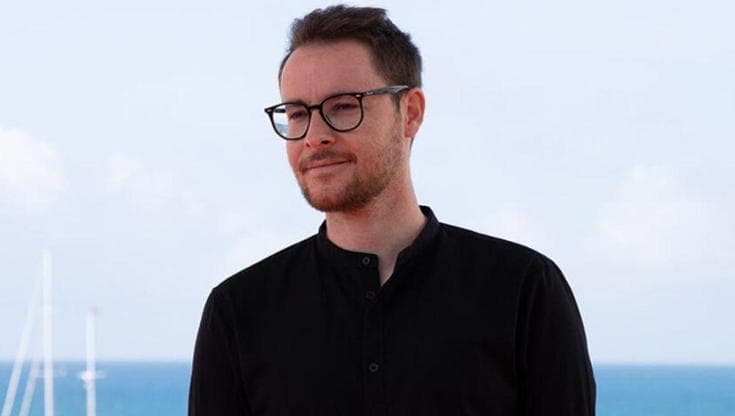 Immagine del post 18550 - Bari Roberto De Feo: “Vi accompagno nell’horror, una terapia in questi tempi spaventosi” - Bari