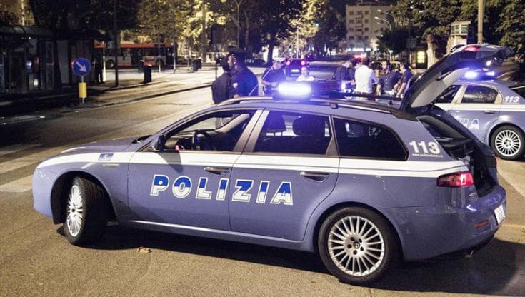 Vendeva droga sul canale chat da lui creato e con lo scooter la consegnava a casa dei clienti: preso - Bari