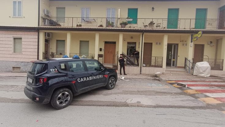Immagine del post 19638 - Bari Assalto alle Poste a Celenza Valfortore, esplosione rompe vetri delle case circostanti - Bari