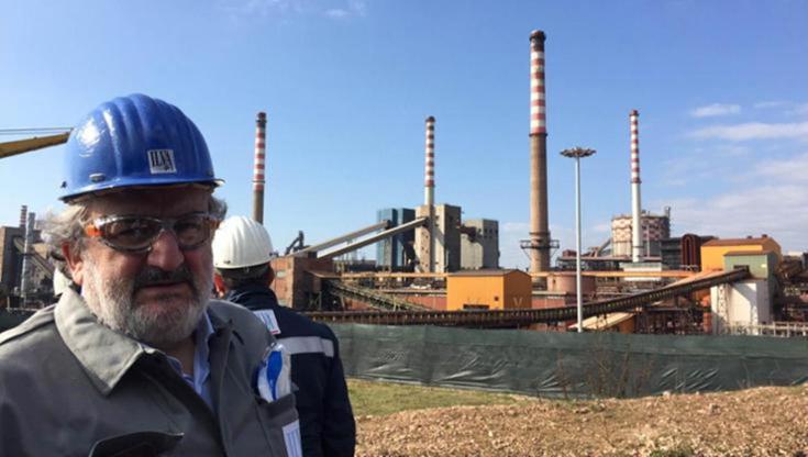 Immagine del post 7527 - Bari Emiliano apre a Urso: “Sì a rigassificatrice a Taranto se è per decarbonizzare ex Ilva” - Bari