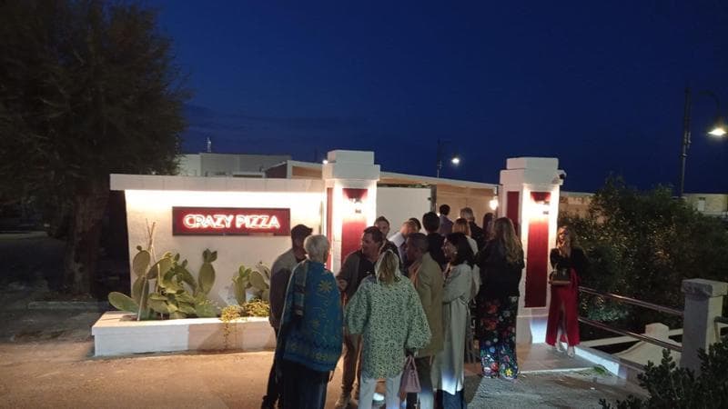 Immagine del post 20782 - Bari Crazy pizza di Briatore debutta a Savelletri, tutti in fila per la Pata negra a 61 euro: “Esagerato” - Bari