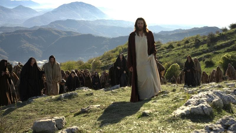 “The Resurrection”, ecco il nuovo Gesù di Mel Gibson. Nel cast anche Riccardo Scamarcio: sarà Pilato - Bari