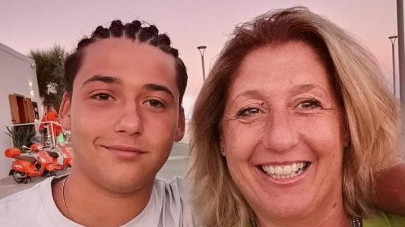 Immagine del post 20827 - Bari “Il mio Gianvito è morto a 17 anni in ospedale e non sappiamo perché: per loro era solo un numero” - Bari