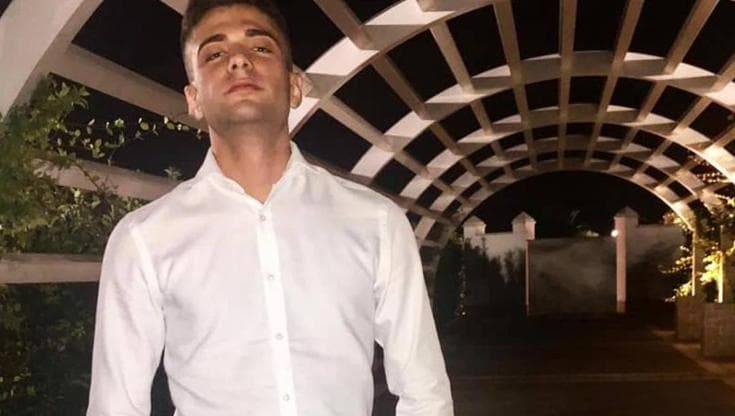 Luigi Limosani è morto a 25 anni, auto fuori strada a San Nicandro. Il sindaco: “Ora basta” - Bari