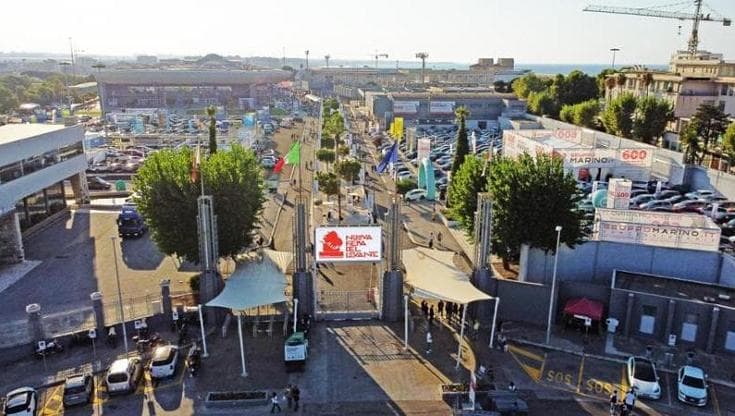 Hostess e addetti ticket, la Fiera del Levante cerca personale. Candidature entro il 28 luglio - Bari