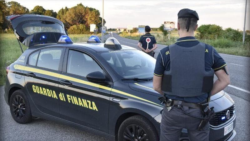 Immagine del post 10926 - Bari Droga in auto per incastrare il compagno della ex: “Filograno ideò il piano, Loprieno lo attuò” - Bari