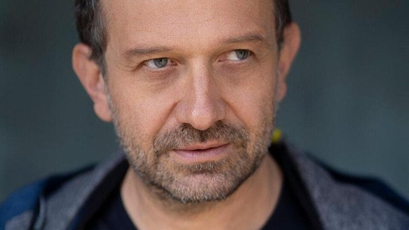 Gianpiero Borgia: “Il mio teatro civile ai piedi di Castel del Monte fra Antigone e Matteotti” - Bari