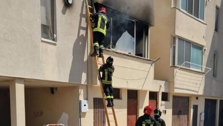 Immagine del post 24151 - Bari Brindisi, bombola del gas esplode in casa durante il cambio: grave un anziano, 4 bambini intossicati - Bari