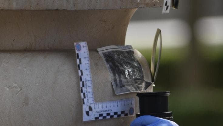 Immagine del post 12988 - Bari Bari, proiettile e ritaglio con foto di un agente vicino alla Questura: identificato un uomo - Bari
