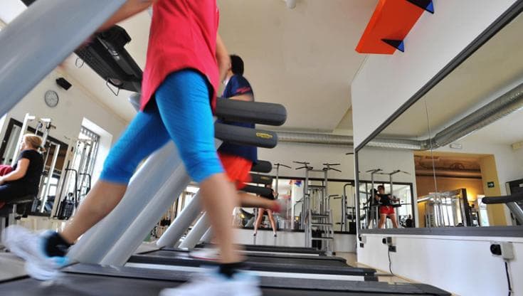 Immagine del post 26369 - Bari A processo personal trainer accusato di molestie da due ragazze. Le preparava a concorso in Marina - Bari