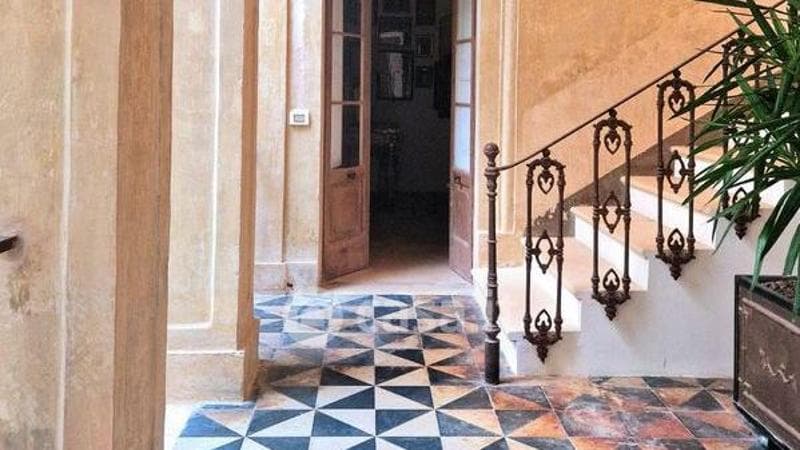 Immagine del post 6333 - Bari Jacopo Etro vende la dimora di lusso in Salento: 30 stanze e piscina sul terrazzo a Matino - Bari