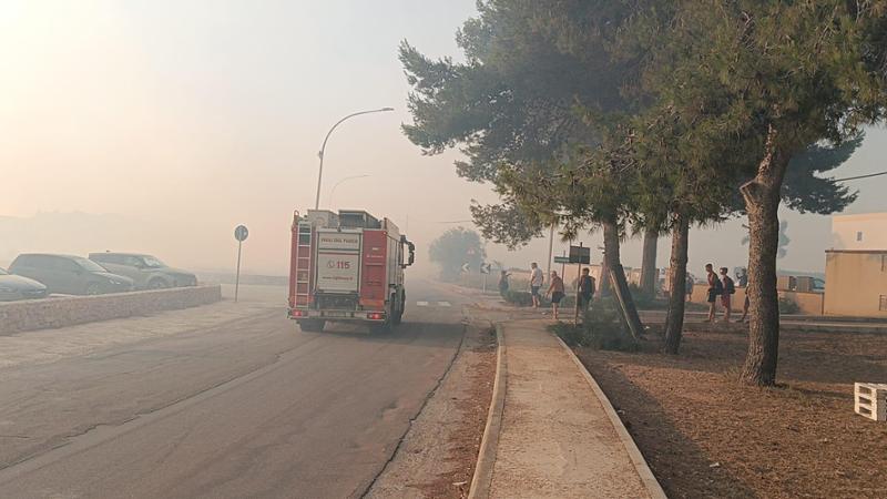Immagine del post 8800 - Bari "Lavoriamo sotto stress e veniamo anche aggrediti e insultati”: la denuncia dei vigili del fuoco - Bari