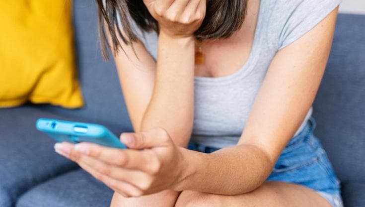Immagine del post 21986 - Bari Cappia scambista si lascia e per la donna comincia l’incubo: foto diffuse su social. L’ex a processo - Bari