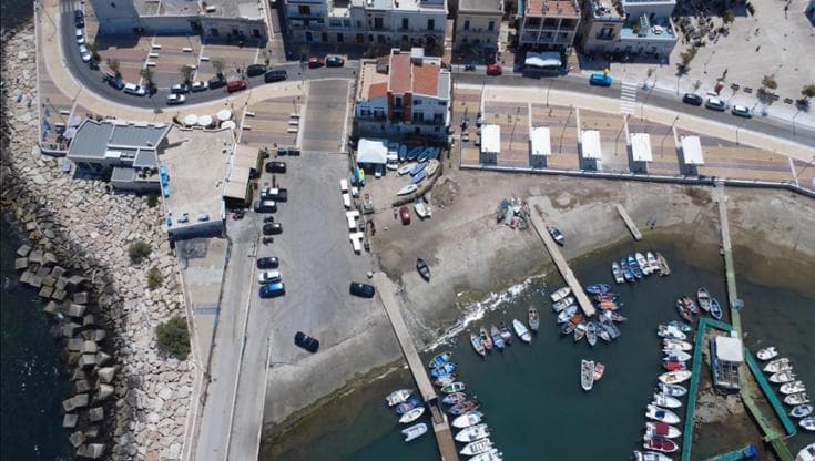 Immagine del post 21996 - Bari Santo Spirito, stop alle auto sul lungomare appena riqualificato: “Per piacevoli passeggiate serali” - Bari