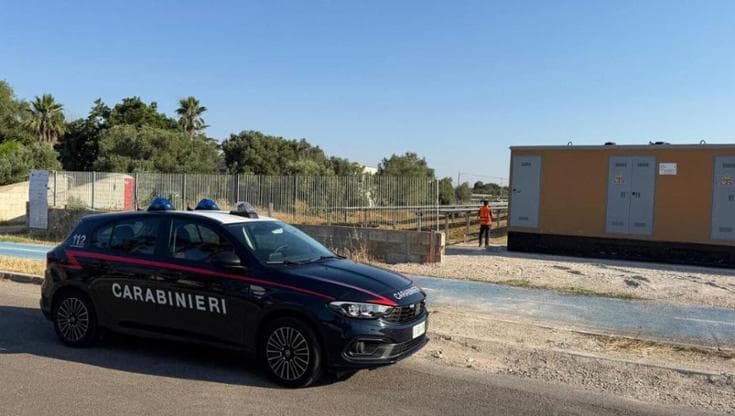 Immagine del post 21997 - Bari Campi Salentina, operaio rimane schiacciato da un carico di pannelli fotovoltaici: è grave - Bari