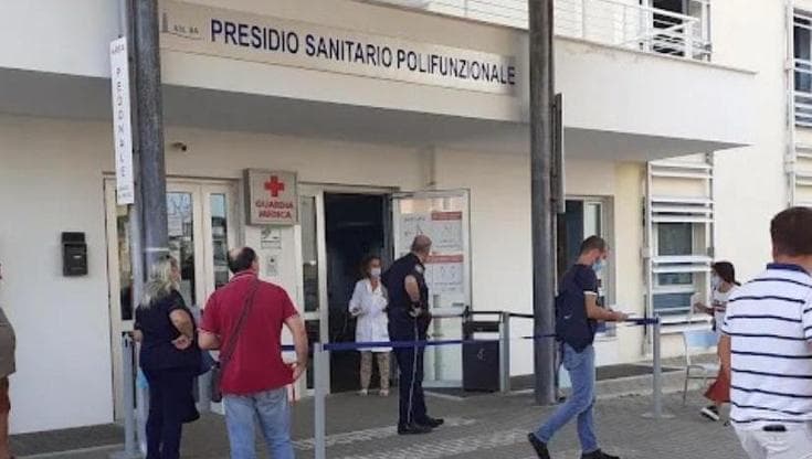 Immagine del post 23177 - Bari A Santo Spirito poliambulatorio senz’acqua, i pazienti vanno via. La Asl: “Emergenza rientrata” - Bari