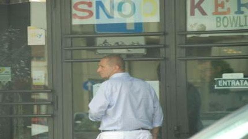 Soldi vinti e poi ripuliti da Snidar. Il boss: “Ho una supercar da giustificare”. Tutti gli indagati - Bari