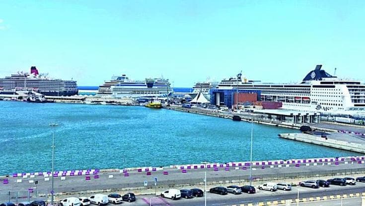 Immagine del post 10954 - Bari Bari, al porto il giorno da record: quattro navi da crociera e 8mila passeggeri - Bari