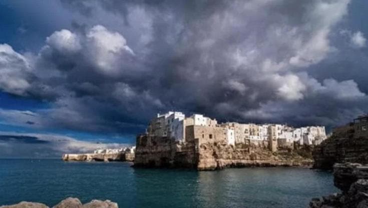Immagine del post 11933 - Bari Meteo, in Puglia arriva l'autunno: temperature in picchiata e weekend a rischio pioggia - Bari