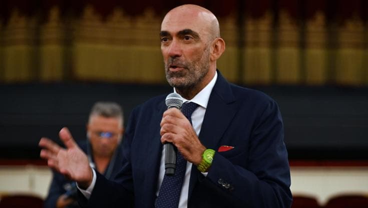Immagine del post 26389 - Bari Bari, l’appello del sindaco: “Blitz polizia evita possibili violenze ma manifestate pacificamente” - Bari