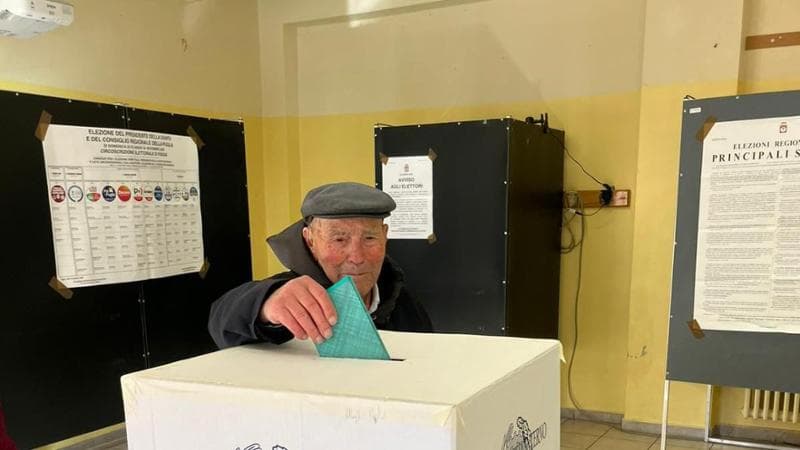 Immagine del post 14191 - Bari A Orsara Fedele alle urne a 100 anni: “Non ho mai perso un’elezione, voto con il sorriso” - Bari