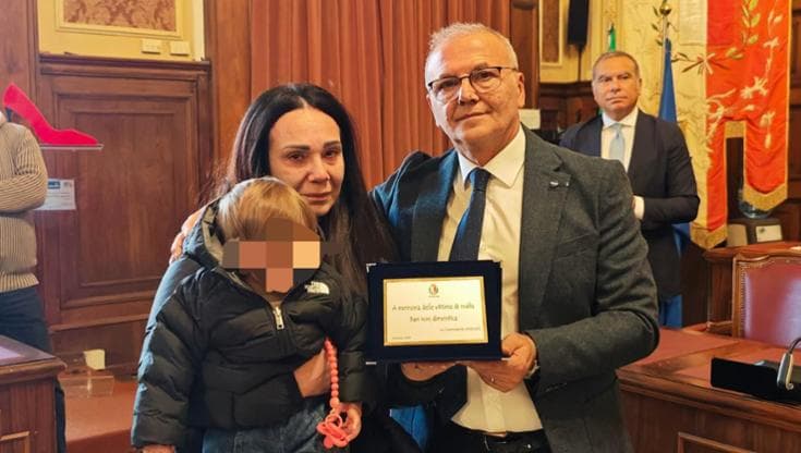 Bari ricorda le vittime della mafia, fra loro anche la madre di Antonella Lopez: "Dolore immenso" - Bari