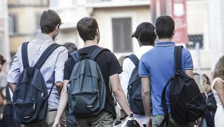 Immagine del post 16362 - Bari Bullizzato in classe alle medie, il ministero condannato a pagare: “La scuola è responsabile” - Bari