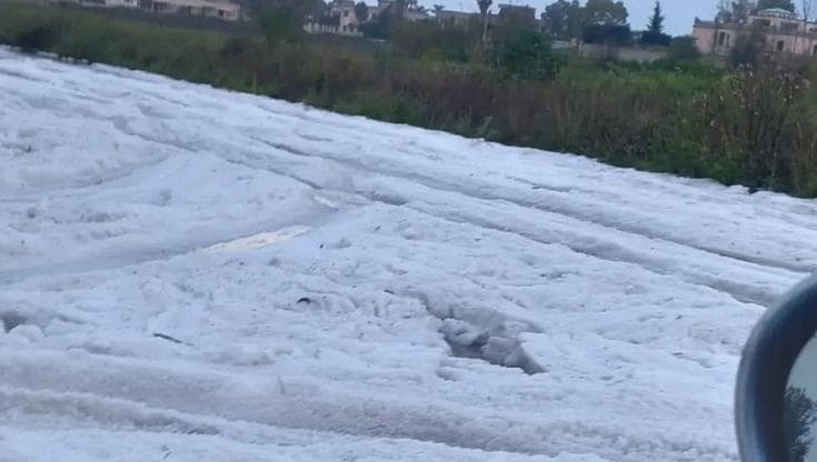 Immagine del post 18636 - Bari Doppia grandinata alle porte di Lecce: ghiaccio sulle strade e traffico in tilt. La conta dei danni - Bari
