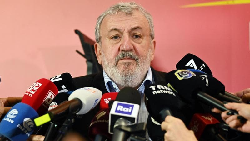 Immagine del post 18611 - Bari Emiliano: “Suonato chi veniva per suonare, la giustizia ha bisogno di riforme giuste” - Bari