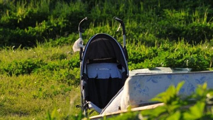 Immagine del post 18610 - Bari Due bambine cresciute nella piazza della droga: “I genitori le lasciavano ai pusher” - Bari