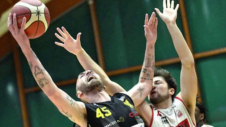 Basket, a San Severo quella passione senza fine: la Cestistica a denti stretti in serie B nazionale - Bari