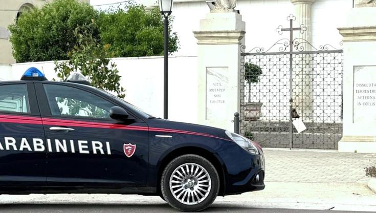 Salento, testa di maiale mozzata su cancello cimitero e messaggio: “Questa è la tua prossima casa” - Bari