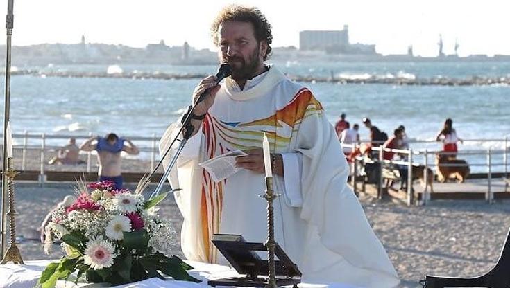 Don Angelo Cassano: “La mia laurea honoris causa dedicata a tutte le comunità che mi hanno accolto” - Bari